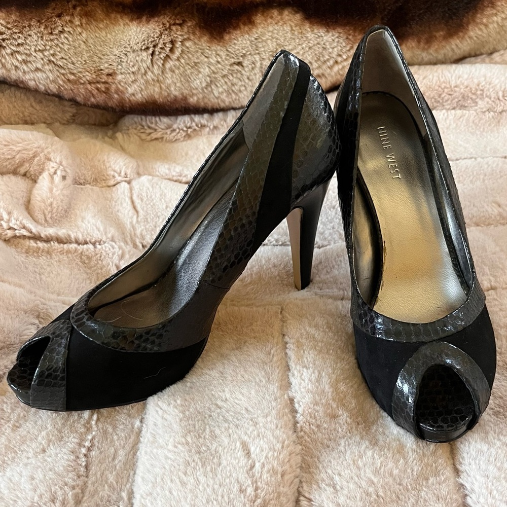 Nine West Pan Out Black Suede and Snakeskin Peep Toe Stiletto Heels - 7.5
